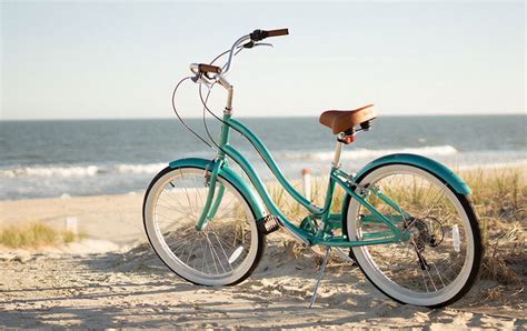 10 Best Women’s Beach Cruiser Bikes (with Buyers Guide)