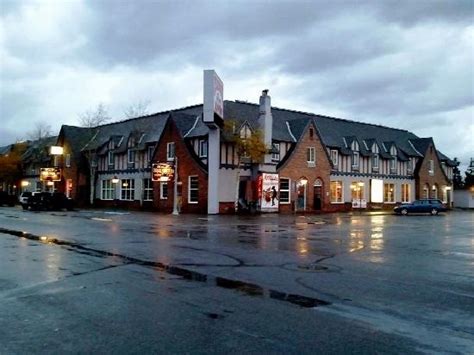 Heavily over-priced - Review of Stage Coach Inn, West Yellowstone ...