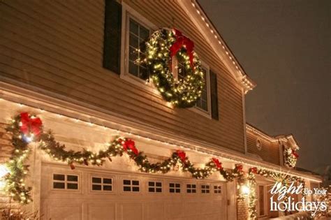 Christmas Garage Door Decorations to Make, Create and Enjoy! -Decorated ...