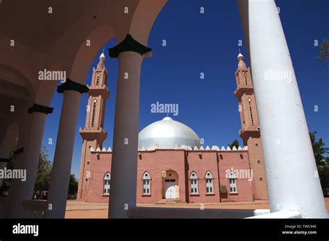 Mosque in Omdurman in Khartoum, Sudan Stock Photo - Alamy