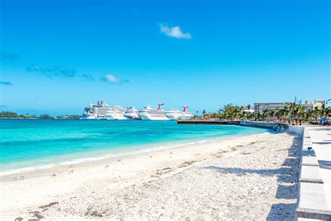 Best Beaches in Nassau for Cruisers: What to Do on a Bahamas Excursion