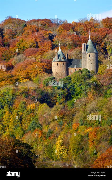 Castell coch hi-res stock photography and images - Alamy