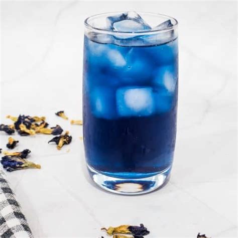 Butterfly Pea Flower Drink (Easy Blue Pea Tea Recipe) | Decorated Treats