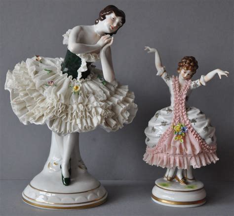 # 1,076 | Dresden porcelain, Figurines, Dresden