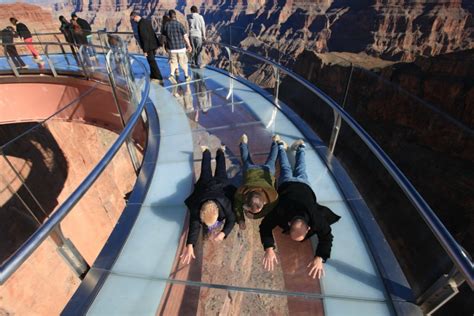 The Top 5 Most Terrifying Glass Bridges In The World - Travel Off Path