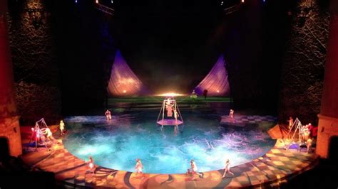 “O” by Cirque du Soleil at the Bellagio - Travelivery®