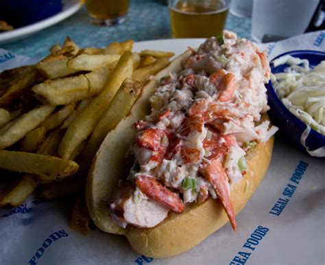 Lobster Roll, Legal Seafood, Boston | Ninja Mom | Flickr