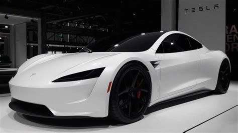 Next-Gen Tesla Roadster Electric Range To Be Outrageous