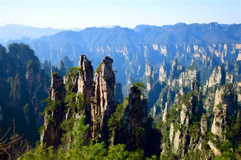 Hunan's Floating Mountains - Outdoor Japan