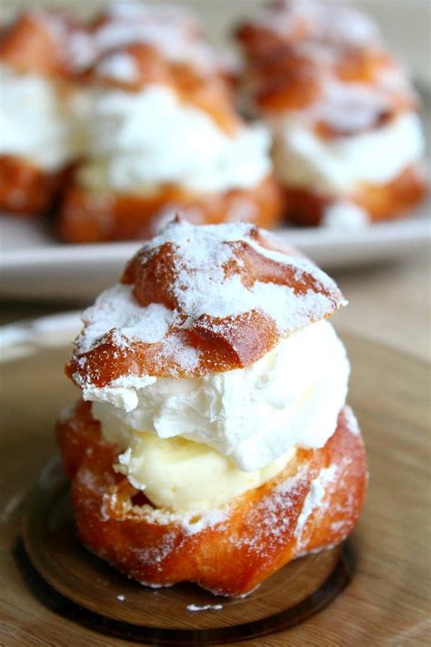 French Cream Puffs With Whipped Cream & Vanilla Filling