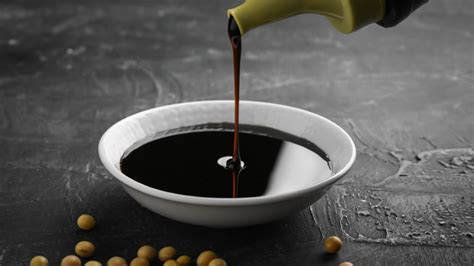 what will happen when soy sauce is mixed with cooking oil