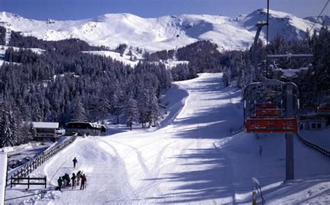 Rent or charter a helicopter for Pila Ski Resort and other winter activities