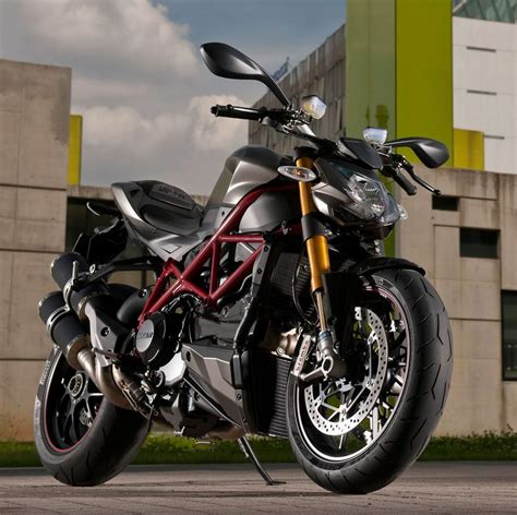 DUCATI Streetfighter S (2011-2012) Specs, Performance & Photos - autoevolution