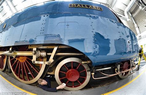 How to drive the world record-breaking steam train Mallard: Locomotive gets a final clean and ...