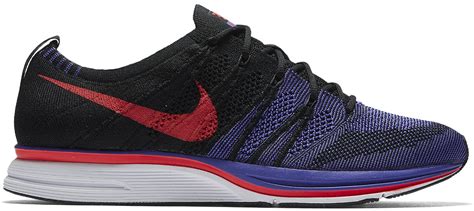 Nike Flyknit Trainer Siren Red Persian Violet