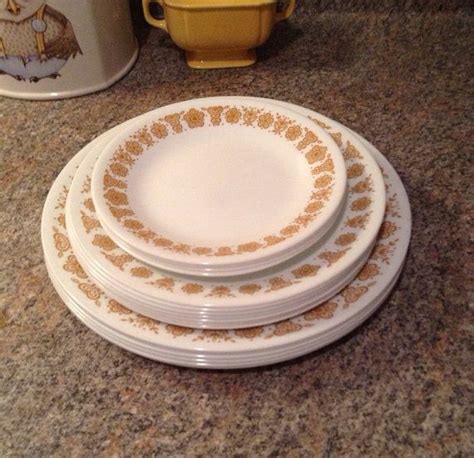 Vintage Corning Corelle Set Of 17 Plates In 10 by CatamountCurios, $29. ...