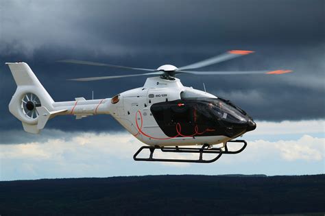 Luxury Helicopter Wallpapers - Top Free Luxury Helicopter Backgrounds - WallpaperAccess