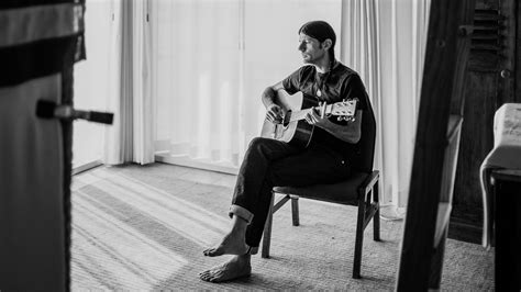 Review: Seth Avett Sings Greg Brown – Rolling Stone