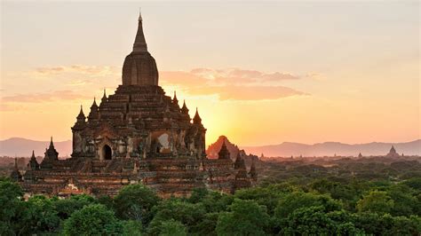 Travel through the mesmerizing landmarks and landscapes of Myanmar and ...