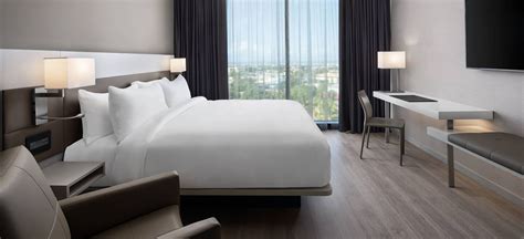 TOUCH OF CLASS: AC Marriott alters skyline in Kingston, Jamaica – Travel Industry Today