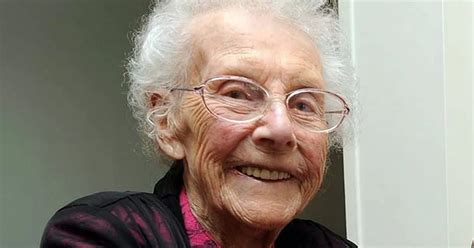 Great-grandmother set to become Facebook's oldest user at 106 - Mirror Online