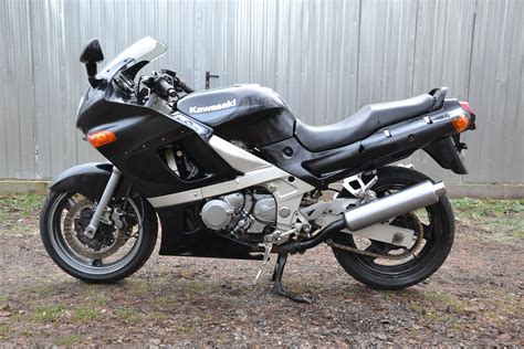 Kawasaki ZZR 600 « YoungTimerMoto.cz | DOVOZ – PRODEJ – VÝKUP NOVODOBÝCH MOTO MOTOCYKLOVÝCH ...