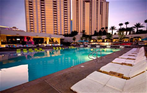 MGM SIGNATURE, LAS VEGAS, NEVADA – HotelSwimmingPools.com