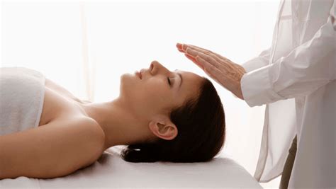 What Is Reiki Massage and Why Should You Get One?