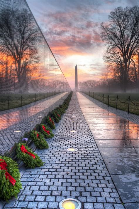 Sunrise at the Vietnam Veterans Memorial in Washington DC | Smithsonian Photo Contest ...