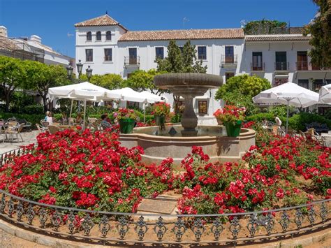 Guide to Living in Estepona Old Town