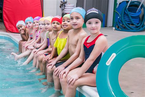 Teaching Your Kids How To Swim ⋆ Blue Hawaiian Pools of Michigan