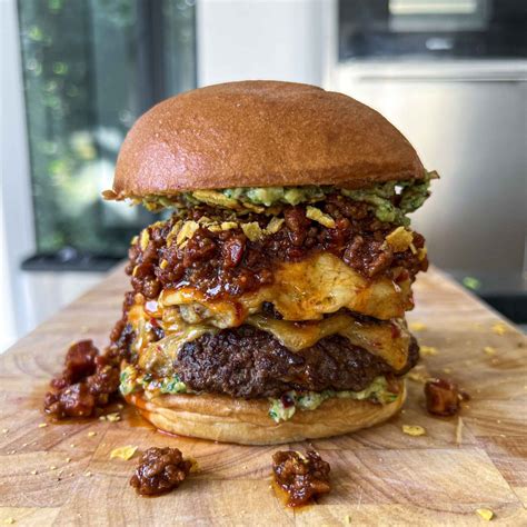 Chilli Cheeseburger - Zena's Kitchen