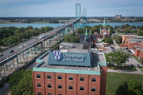 8 Professors at UWindsor (and the courses they teach)! - Campus Guides