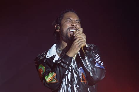 Top 10 Miguel Songs - ClassicRockHistory.com