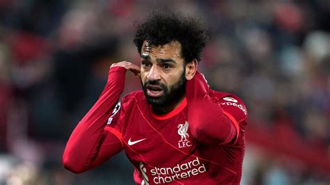 Worrying Mohamed Salah contract update explains why FSG stance may ...