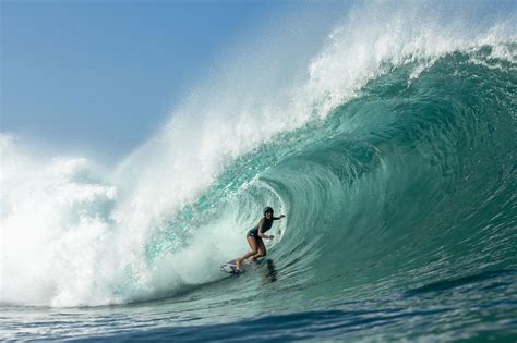 All Hail Moana Jones Wong, New Queen of Pipeline