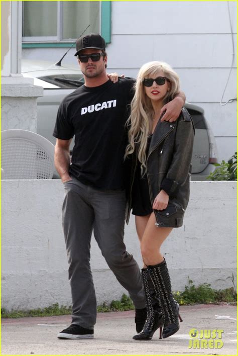 Lady Gaga & Taylor Kinney: PDA! - Lady Gaga Photo (27985698) - Fanpop