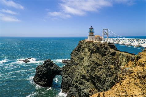 Visit the Marin Headlands’ 145-year-old Point Bonita Lighthouse This ...