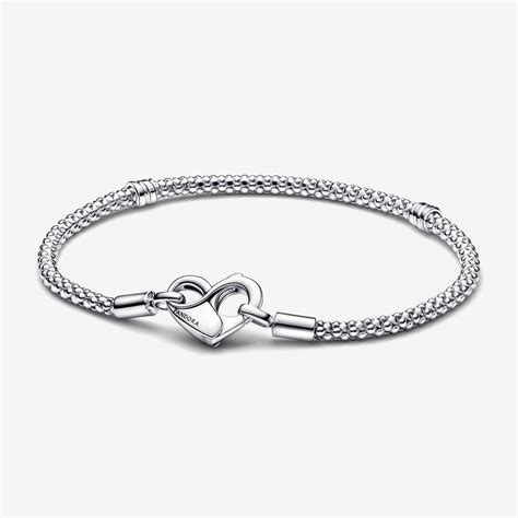 Pandora Moments Studded Chain Bracelet | Pandora UK