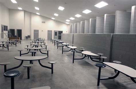 Thomson Correctional Center (Illinois Department of Corrections ...