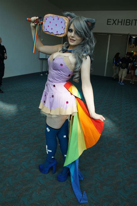 nyan cat | Cat cosplay, Cute cosplay, Nyan cat costume