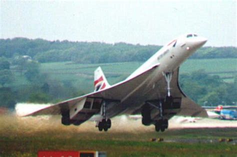 Last Concorde takeoff from Leeds Bradford Airport. | Concorde, Jet age ...