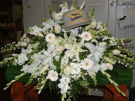 All White Casket Spray | Salisbury (MD) Floral Delivery | Kitty's Flowers