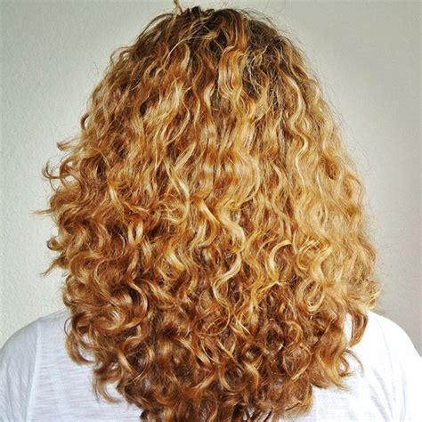 Curly Hair Routine for Gorgeous Type 3a Curls - I think this will work for my 3B hair too ...