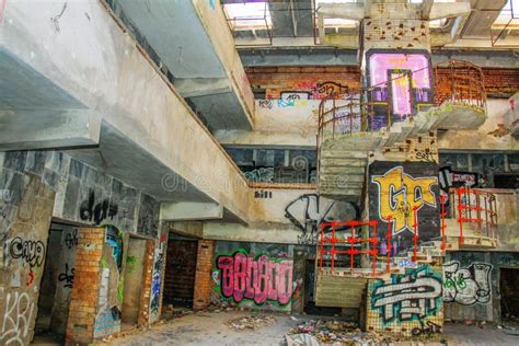 Abandoned Building With Graffiti Stock Image - Image of deserted, long: 106727209