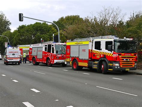 NSW Fire Brigades Matraville 056 Scania pumper and City of Sydney 01 Varley Pumper - a photo on ...