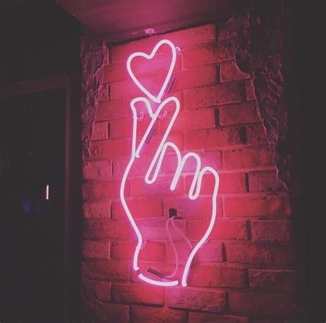 #pink #pinkaesthetic #aesthetic #tumblraesthetic #l4l #l4like #f4f #heart #love #neon # ...