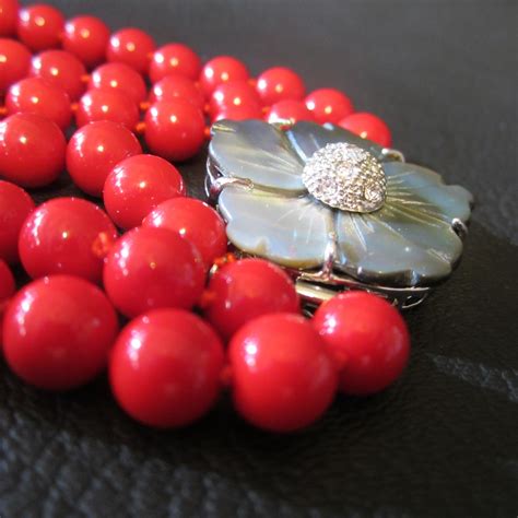 Vintage Red Bead Necklace - Etsy