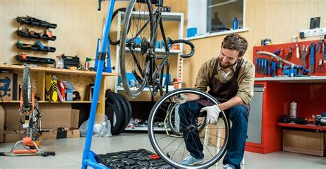 The 7 Best Bike Repair Stands - [2021 Reviews]