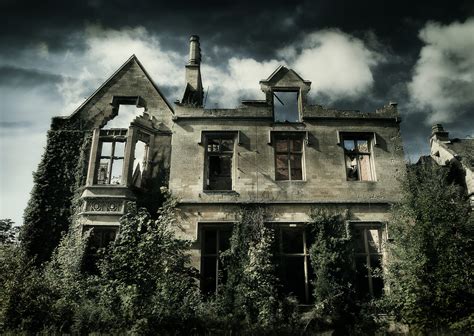 The 7 Spookiest Haunted Houses In America - MapQuest Travel
